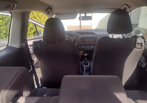 Toyota Yaris cena 36400 przebieg: 48197, rok produkcji 2015 z Stawiszyn małe 67